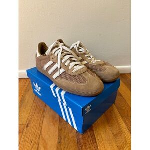 Men’s Adidas Sambas - limited edition cardboard colorway - Men’s Size 9